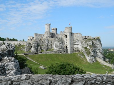 201205230857-Ogrodzieniec_Castle-DSCN0298.jpg