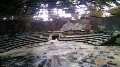 201506261359-00190-IMG-Buzludzha.jpg