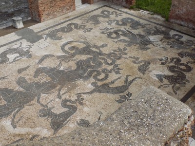 201905210940-00419-DSCN7186_Ostia_Antica.jpg