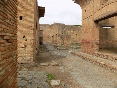 201905211000-00439-DSCN7206_Ostia_Antica.jpg